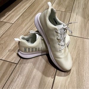 Nobull men's golf shoes